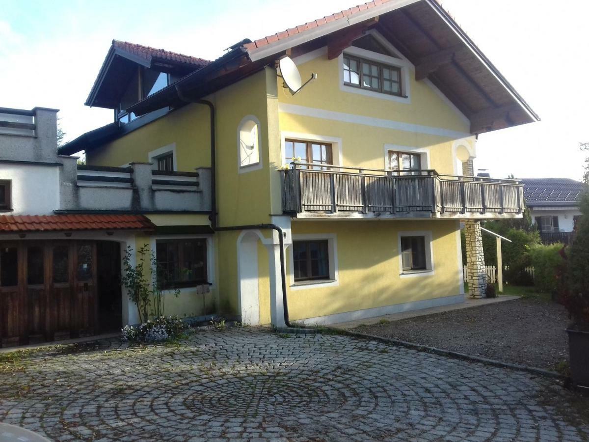 Ferienwohnung Wiesmuehlstrasse Henndorf am Wallersee Exterior foto